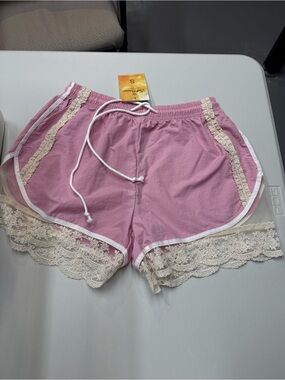 NWT LACE TRIMMED PINK SHORTS SO CUTE
